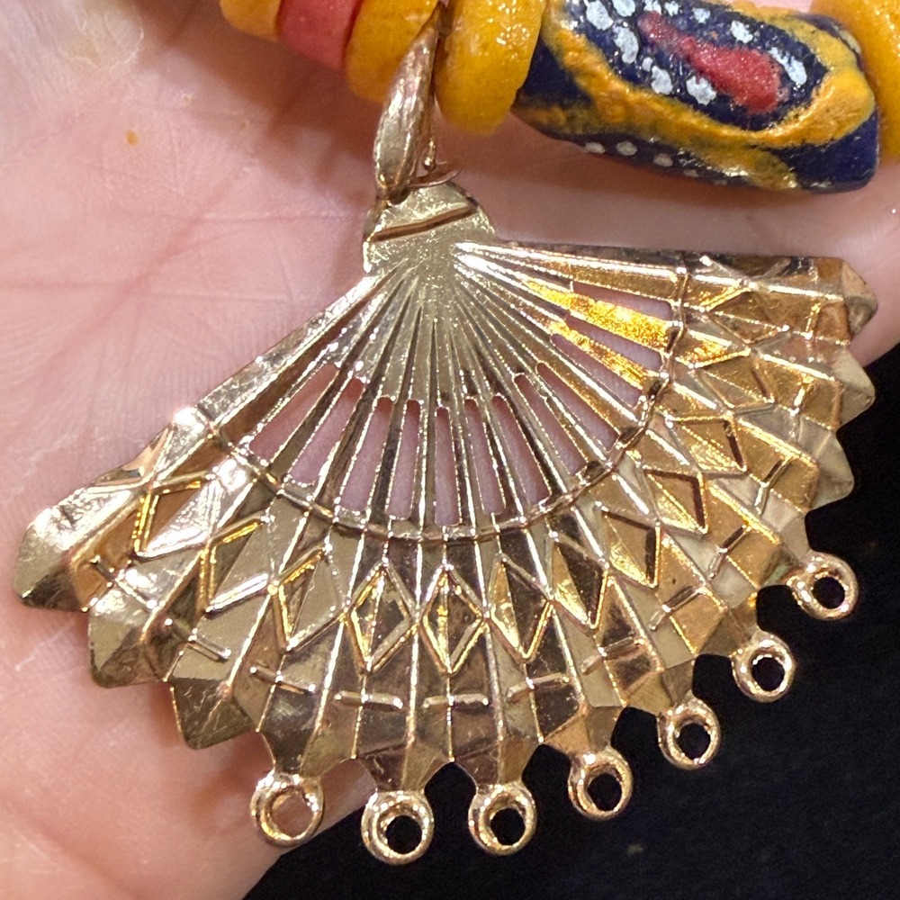 Multicolor African Trade Bead Stretch Bracelet with Gold Tone Fan Charm - Picture 4 of 10